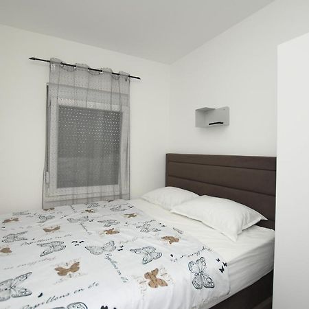Relax Apartmani Kladovo Exterior photo
