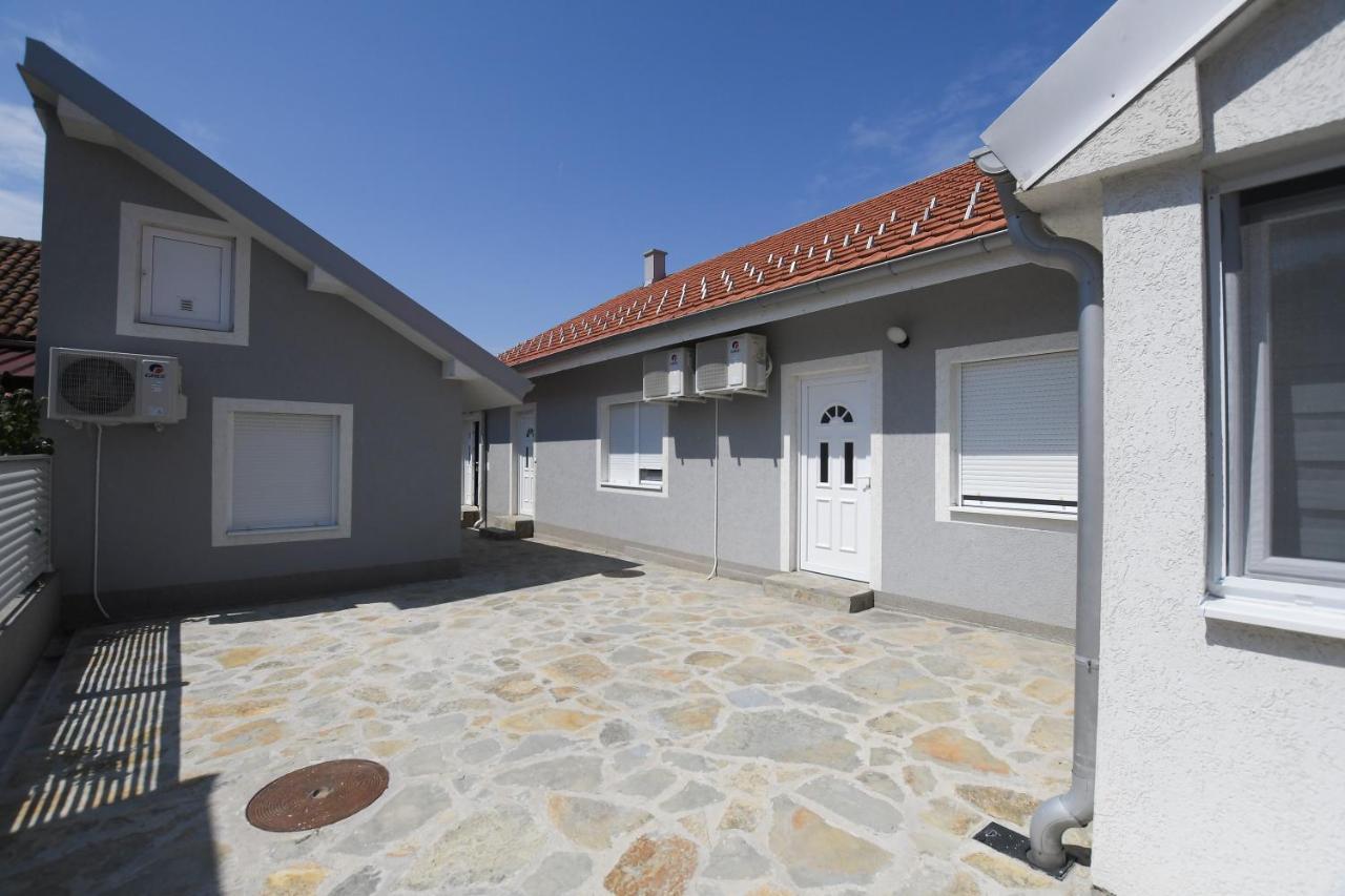 Relax Apartmani Kladovo Exterior photo