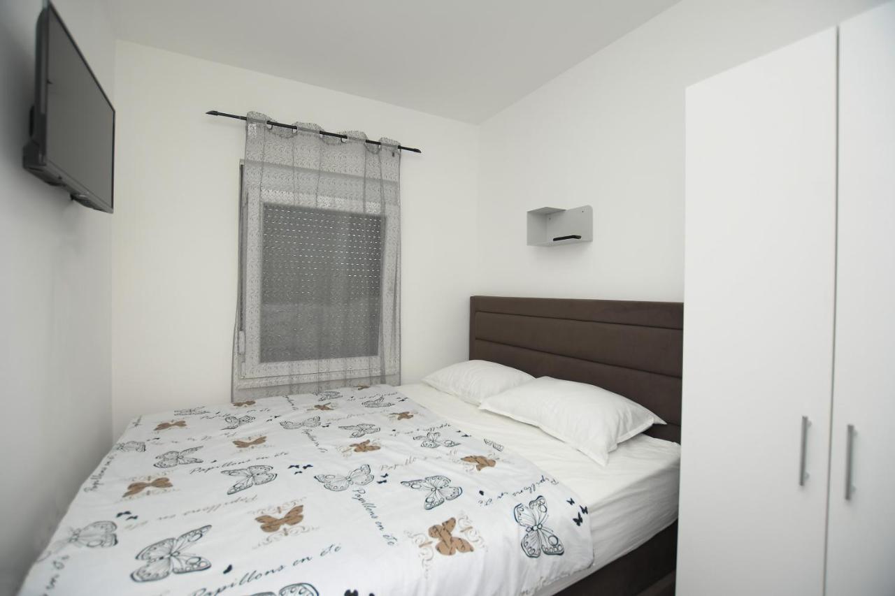 Relax Apartmani Kladovo Exterior photo